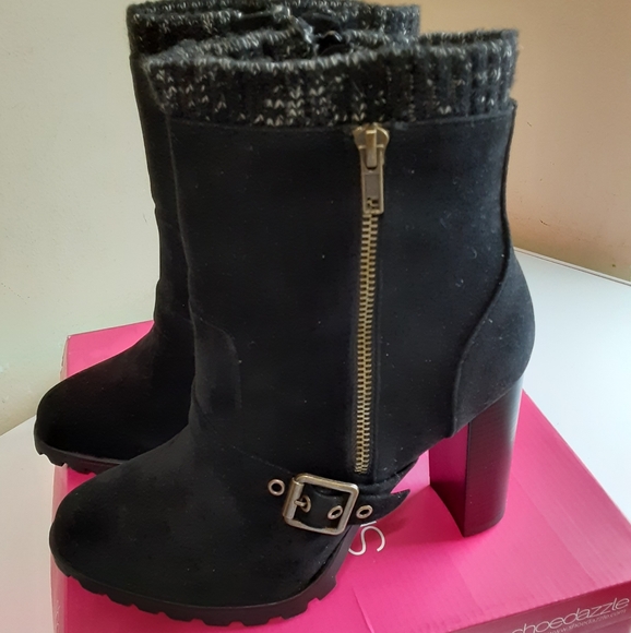 Size 11 wide Sweater Cuff Bootie - Picture 3 of 8